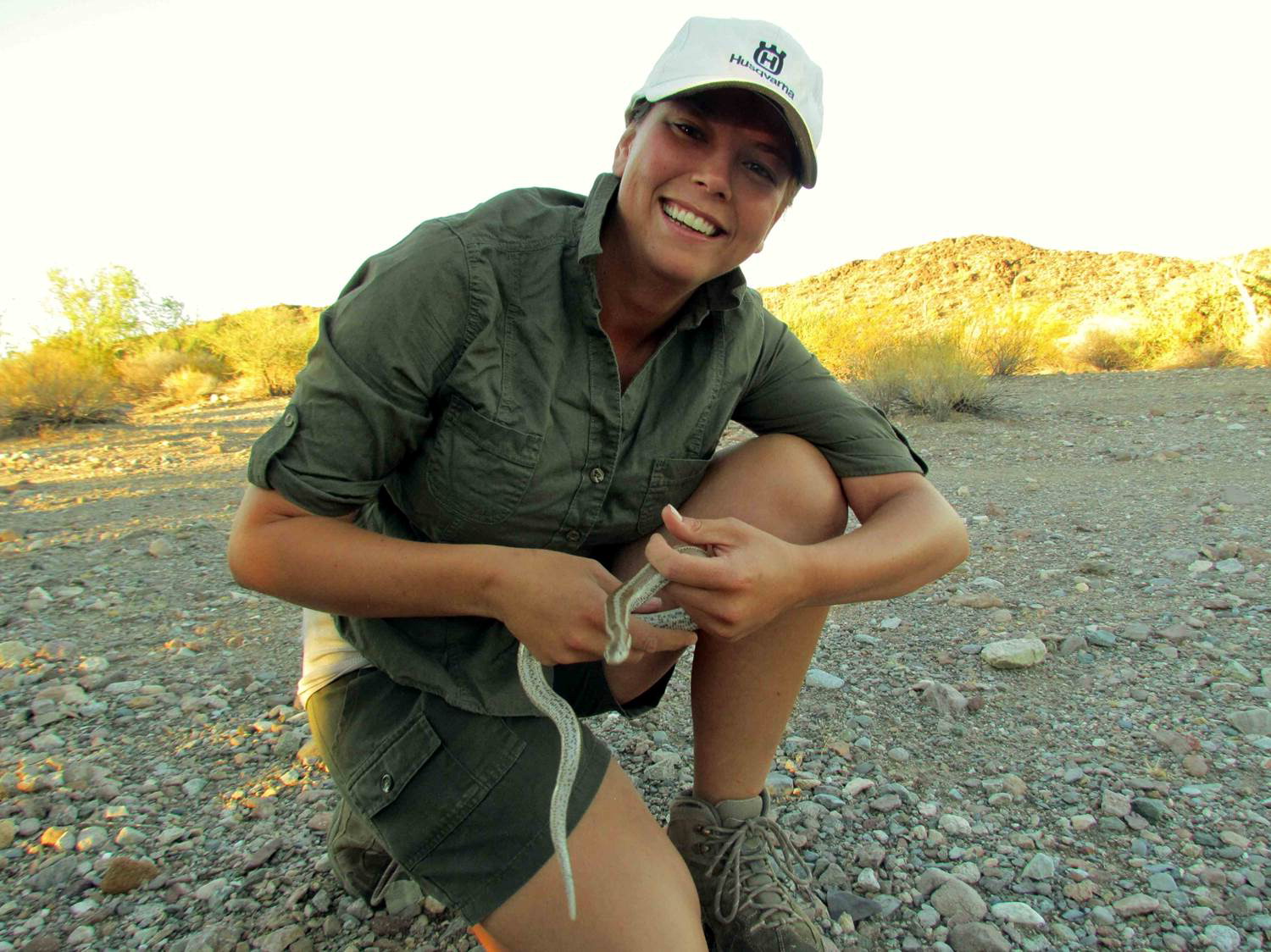 2-181_Michelle Pattison doing fieldwork in AZ