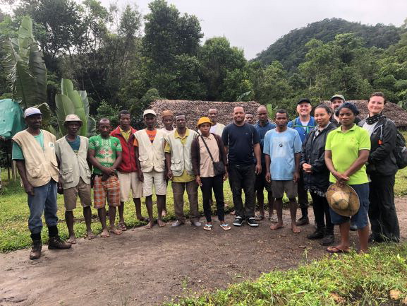 7-477 Toliara site visit crew